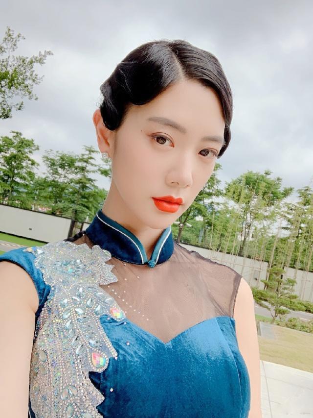 37间房主播跳舞 房间01